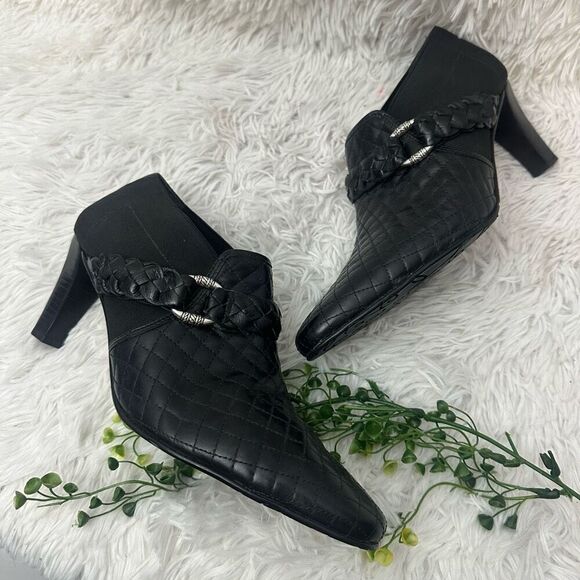 Brighton Roman Ankle Booties 3” Heel Braid Accent Black‎ Leather sz 9.5 M - Picture 2 of 10